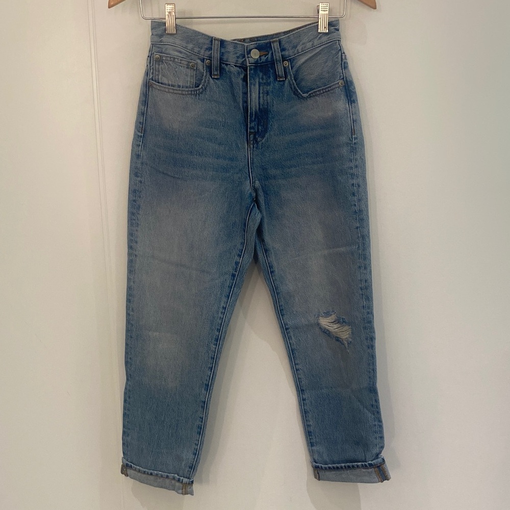 NWT J Crew Slouchy Boyfriend Jeans Light wash Size 24 (26” Waist).